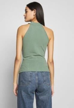 Even&Odd Top - Laurel Wreath -Even&Odd 17a24d4757fd484799fb5034e78b8243