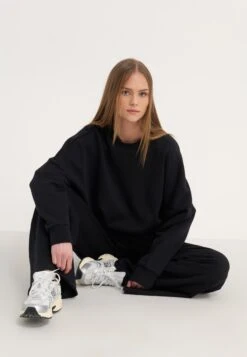 Even&Odd Tracksuit - Black -Even&Odd 36a3358a4611487b91906209bf2a5f7d