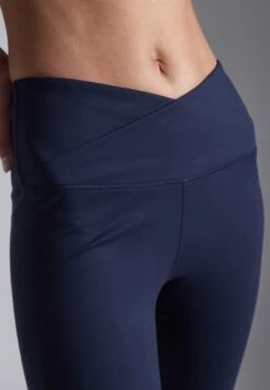 FLARED MID RISE LEGGINGS WITH OVERLAP V-WAISTBAND - Leggings - Dark Blue -Even&Odd 45be855d0f3a4a9499ae14befffb2669