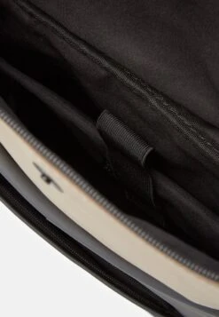 Even&Odd Tagesrucksack - 802 - Black_704 - Beige -Even&Odd 6bbf91d94a4b4935b24fc68e536127a7