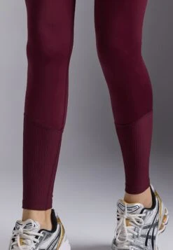 QUICK DRY FULL LENGTH HIGH RISE LEGGING - Leggings - Bordeaux 11 QUICK DRY FULL LENGTH HIGH RISE LEGGING - Leggings - Bordeaux -Even&Odd 805e853c73f646c7acb6b6dbabdcb318