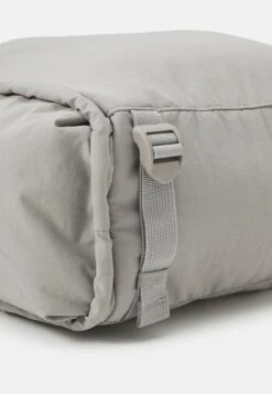 Even&Odd Sporttasche - Grey -Even&Odd 87710ff438af4636b3c9d72b1fdc0735