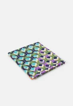 Even&Odd Tuch - Green -Even&Odd d0d2cd5b84844beea96b2c1c90edee42 1